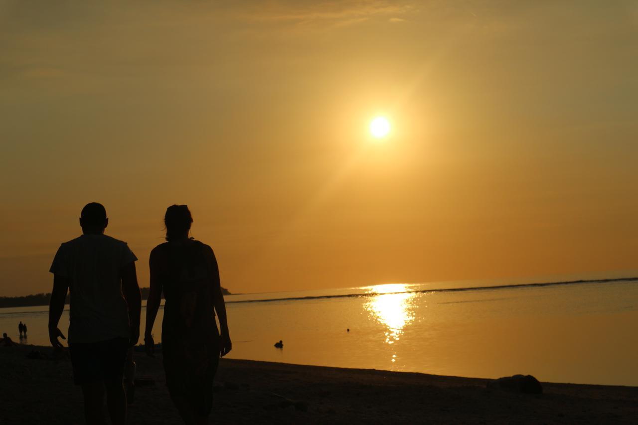 Gili Air Hotel Bagian luar foto